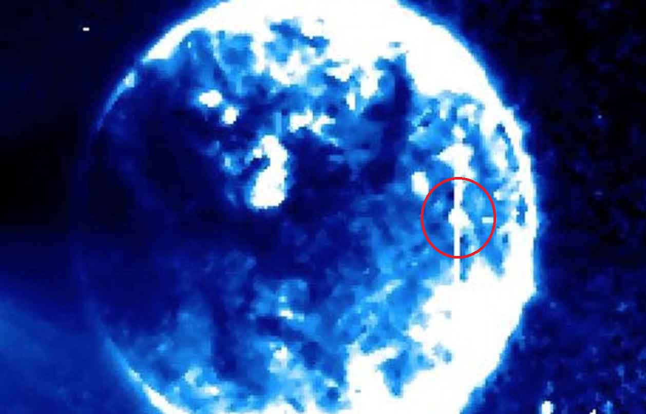 Güneş’teki gizemli küre NASA kamerasına yansıdı