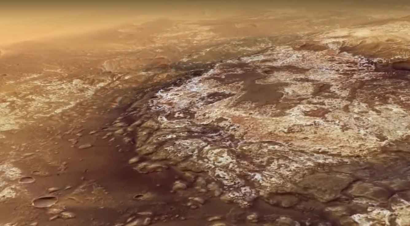 Mars üzerinde nefes kesen uçuş (Video)